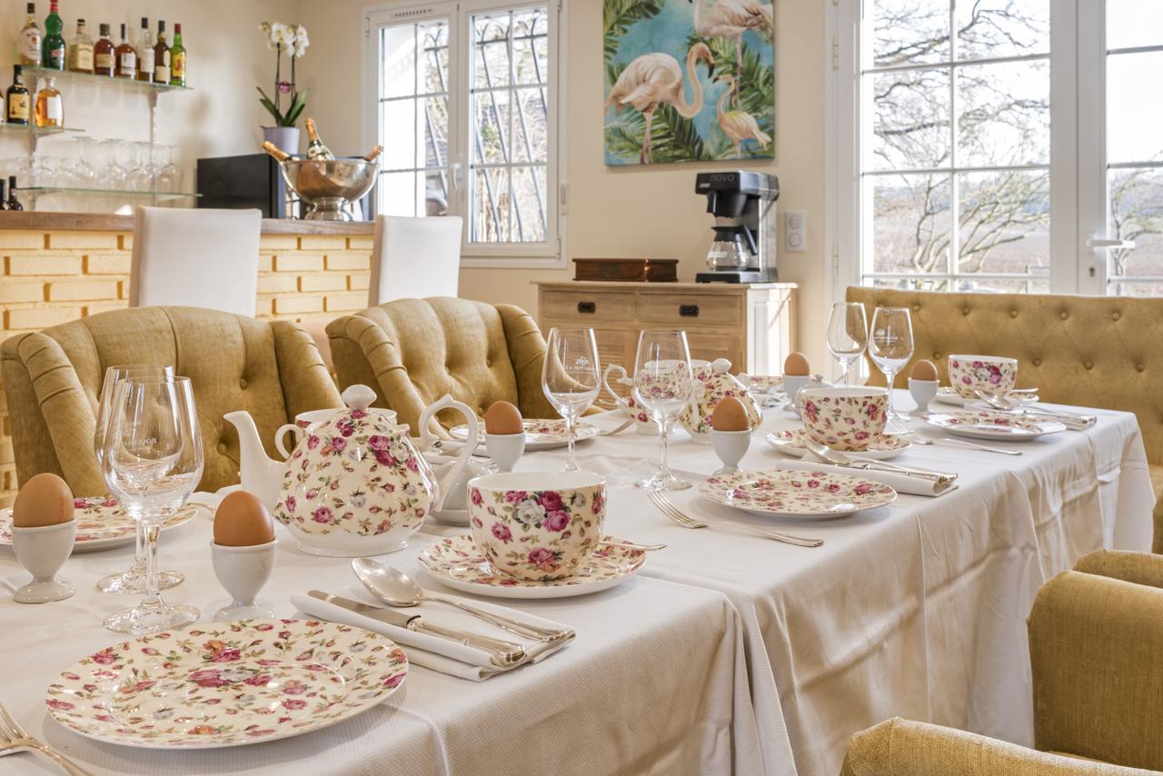 Bed and Breakfast Domaine Du Bois Des Anges Germigny-l'Eveque Exterior foto